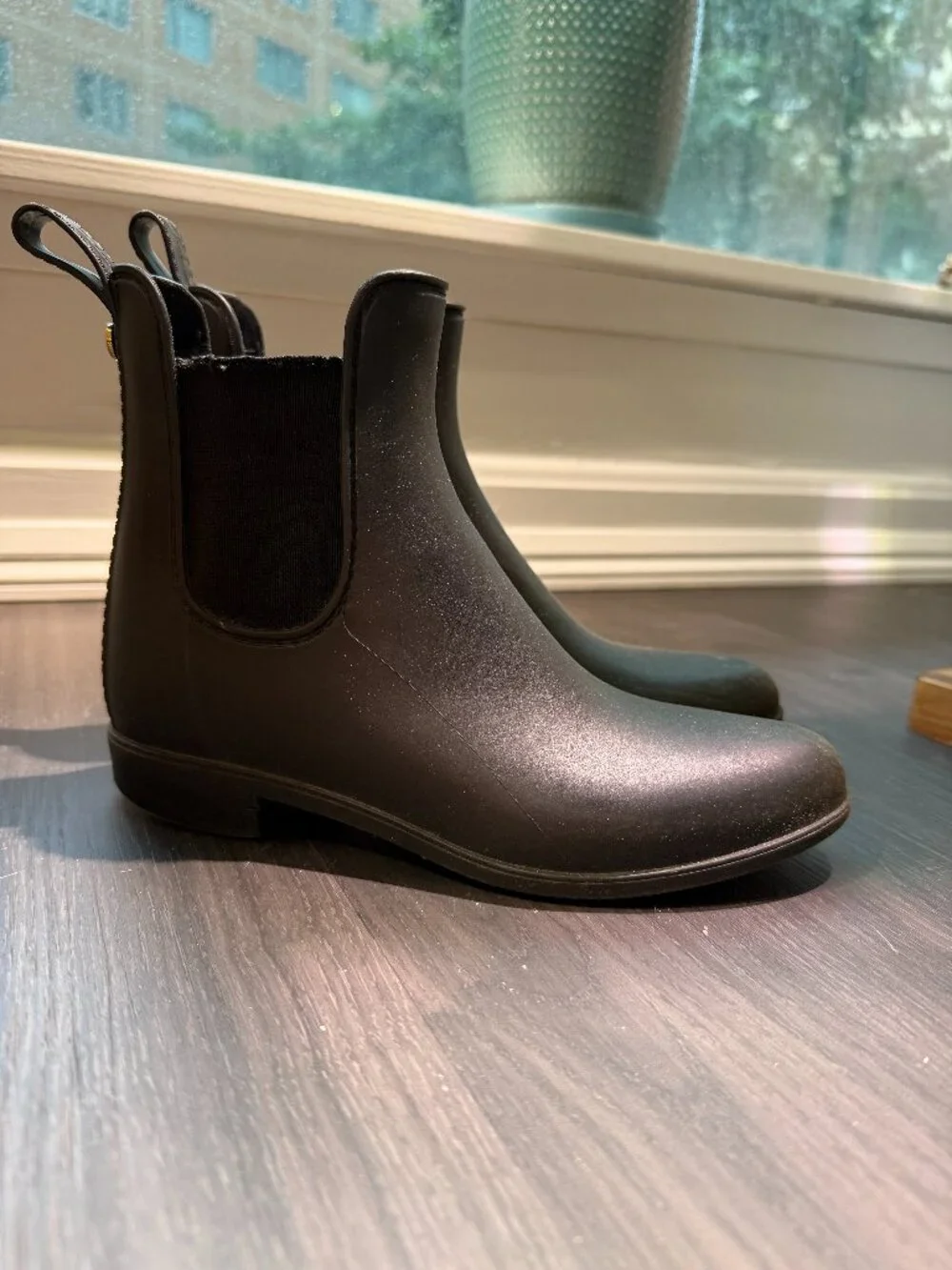 Sam Edelman Tinsley Matte Black Chelsea Rain Boots Women's 4